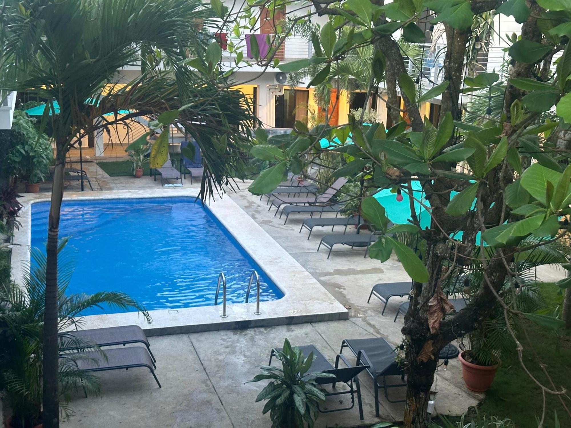 Private Fully Furnished Home At Wide Mouth Frog Hostel 케포스 외부 사진